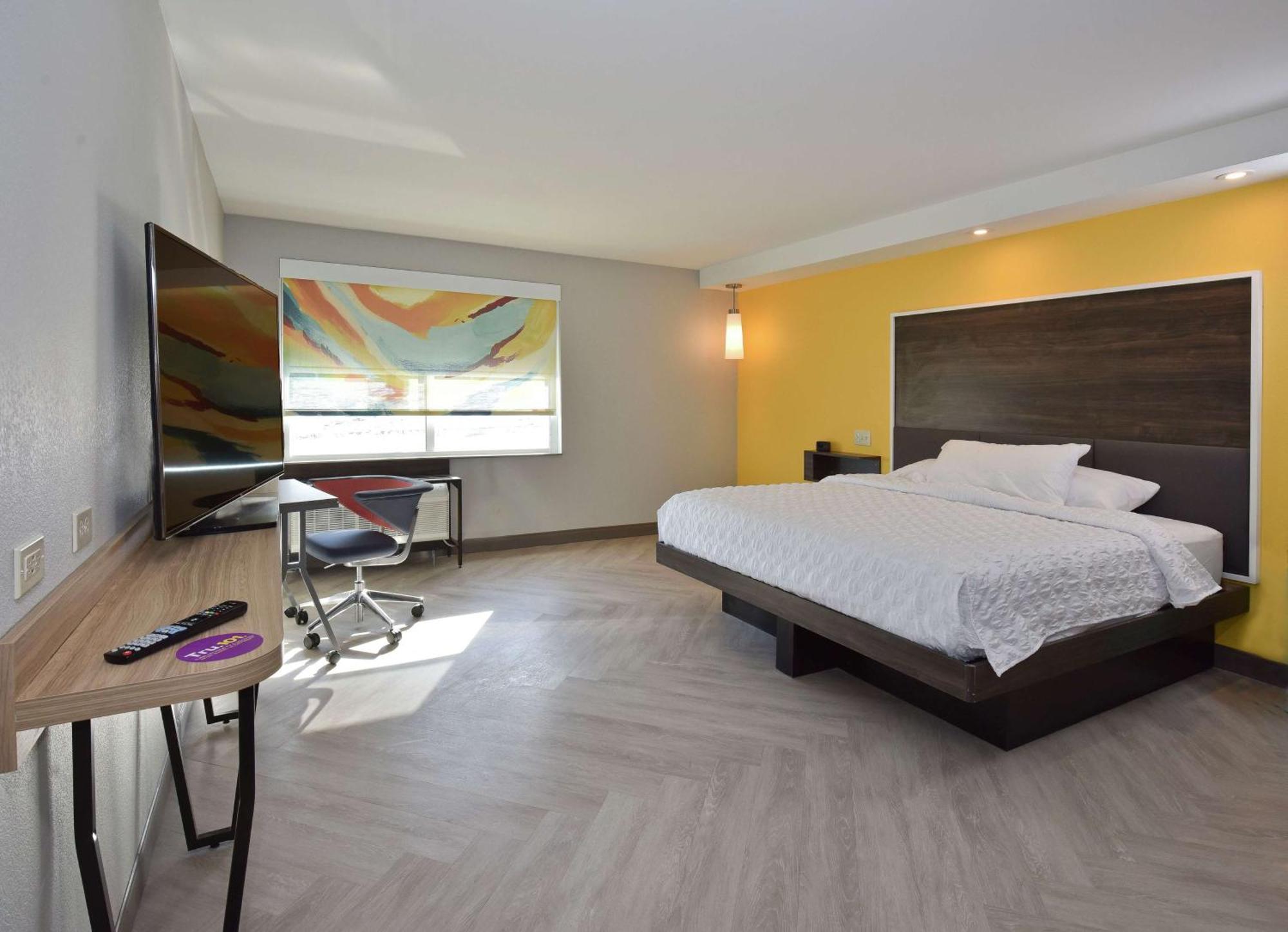 Tru By Hilton 3*